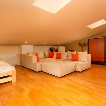 Apartment City Center By Renters *